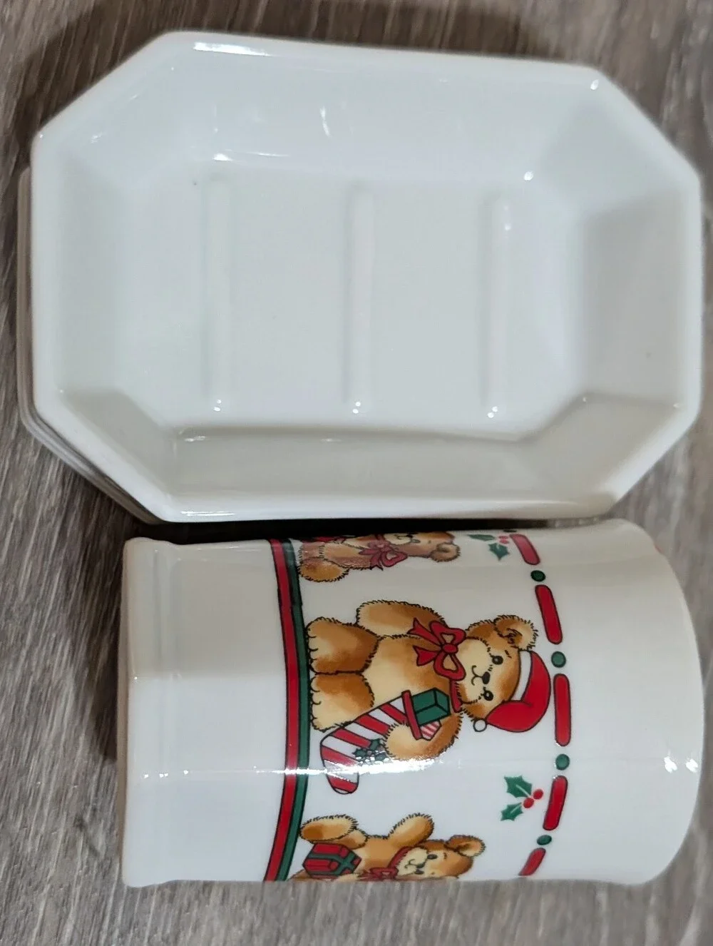 Ceramic Christmas Bear Pattern Toothbrush Cup and Soap Dish